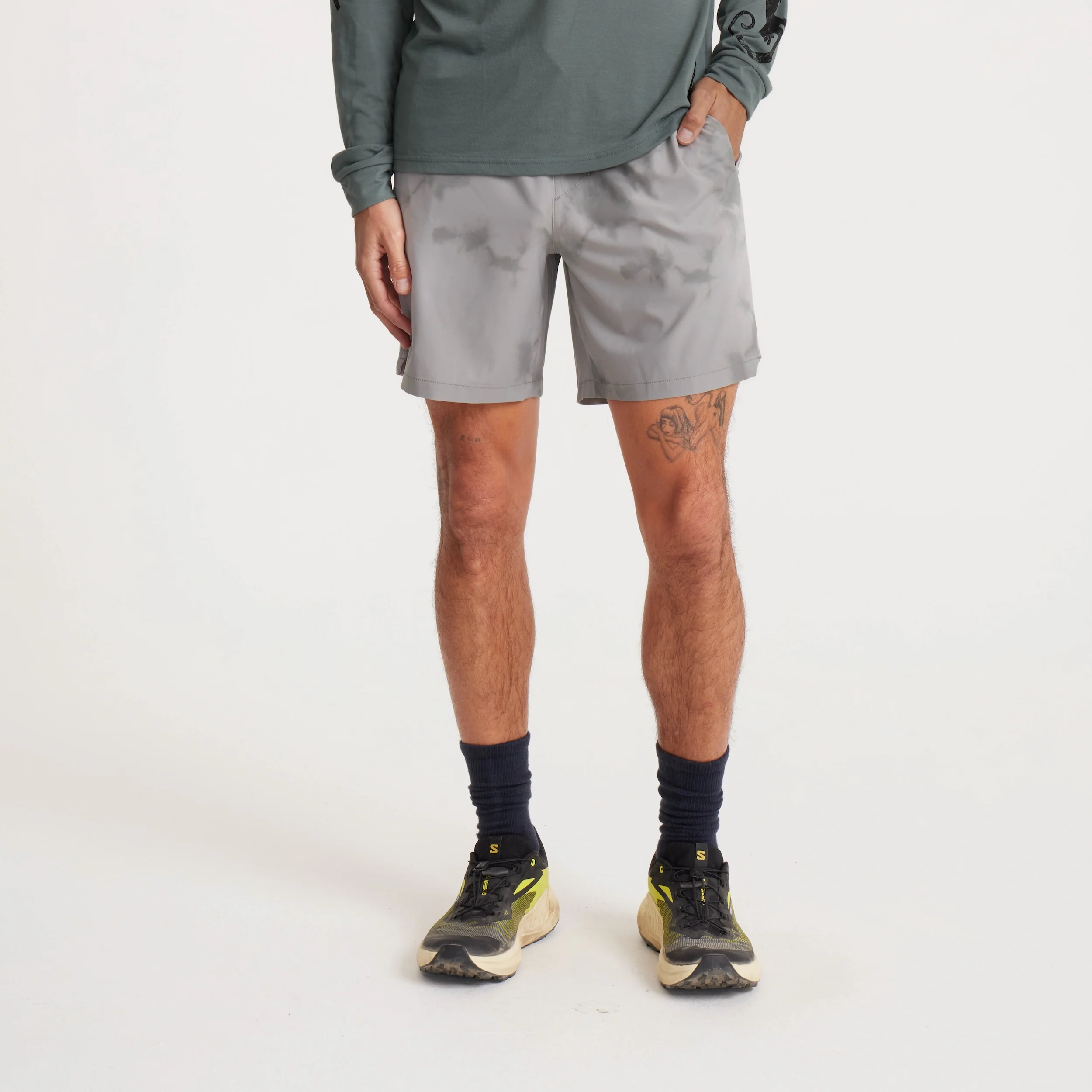 Serrano 7" Active Stretch Shorts - Ghost Grey - Image 3
